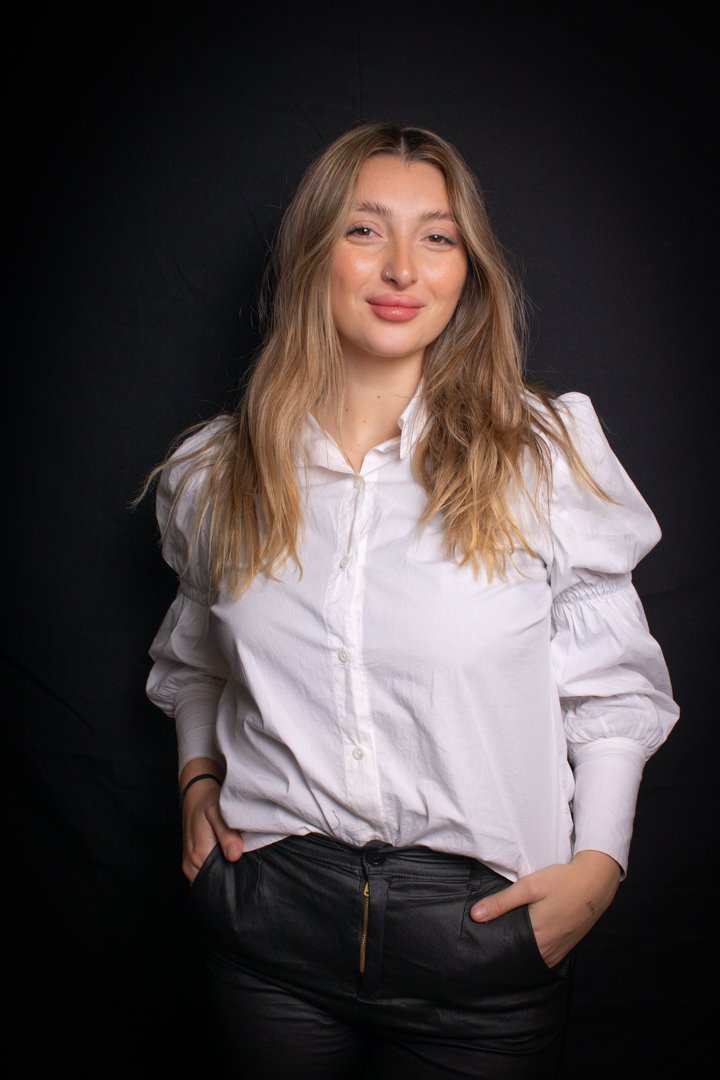 Imagen de una persona posando para una foto