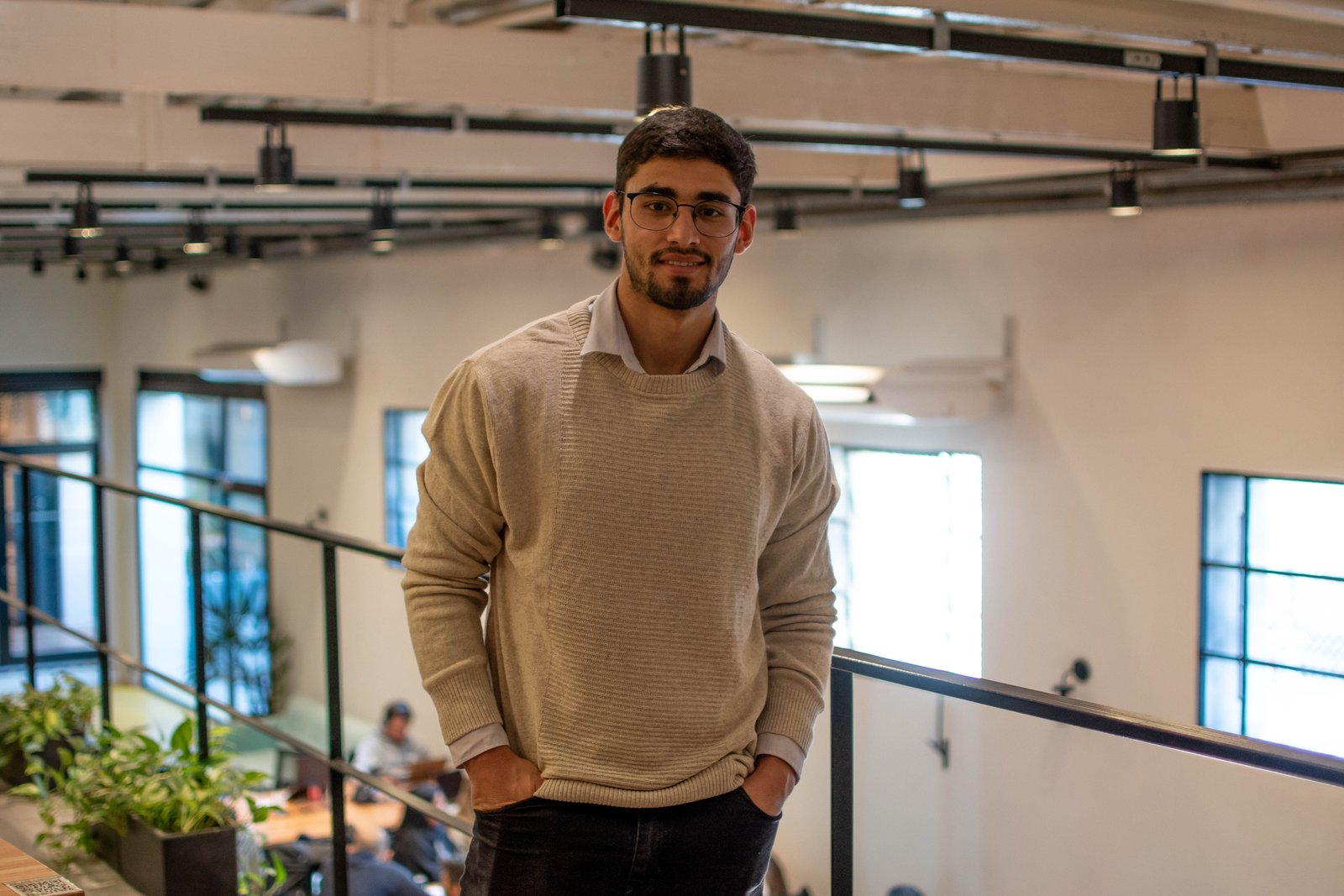 Imagen de una persona posando para una foto